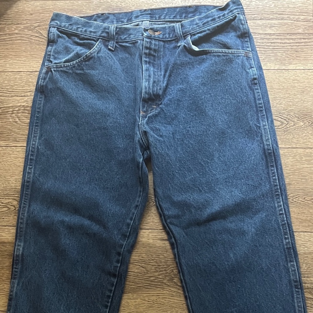 Classic Blue Men's Jeans straight leg button-fly 36x30